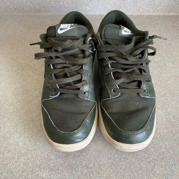 Nike Dunk Low Retro Premium - Picture 2 of 5